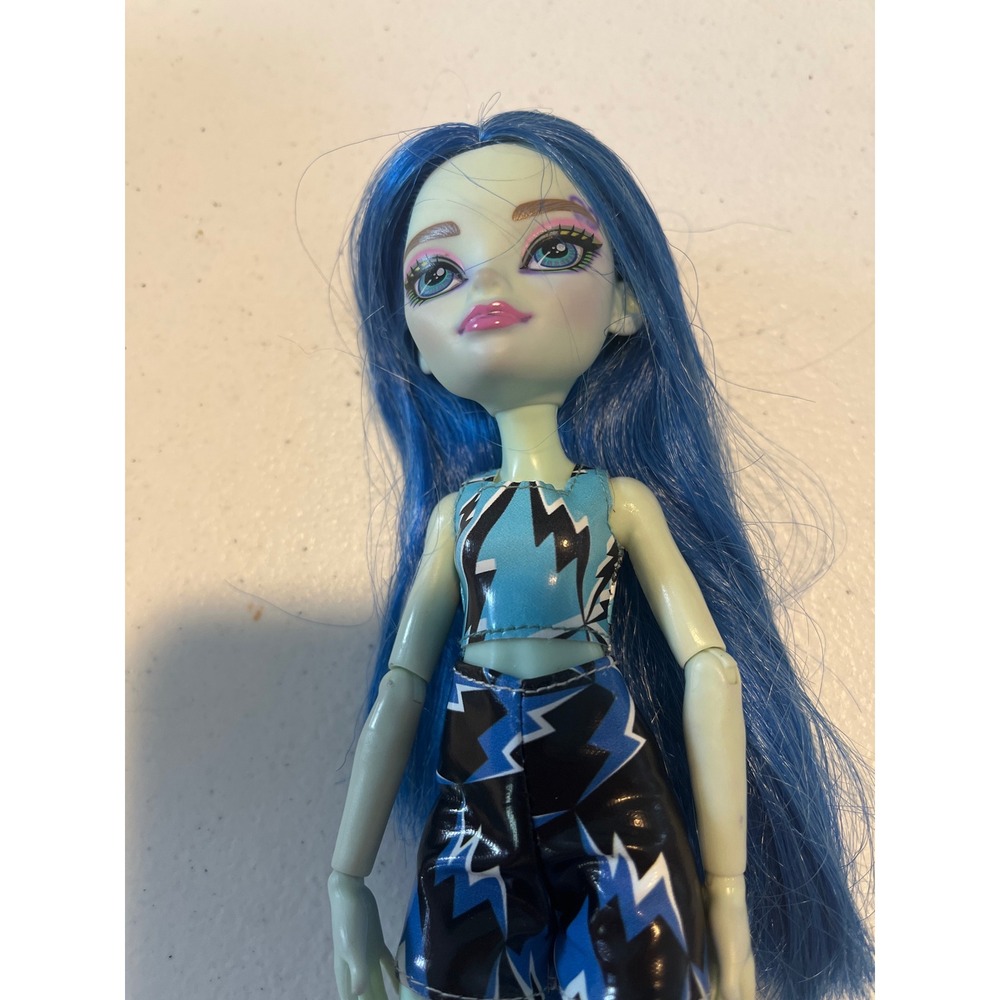 Monster High Frankie Stein G3 Skulltimate Secret Series 1 Blue Hair Fashion Doll